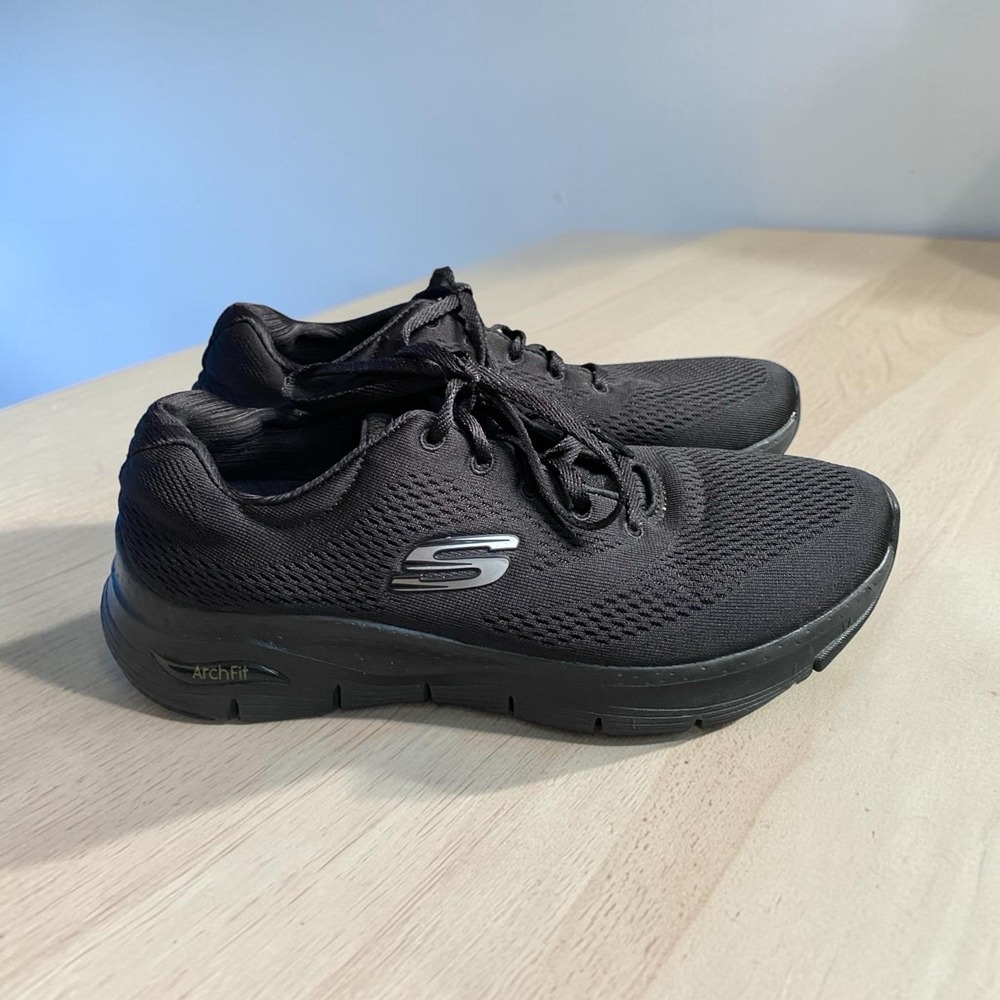 Skechers Athletic Shoes Women 9.5 EU 39.5 Black ArchFit Walking Comfort 149057